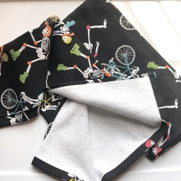 2pc Halloween Towel Set - Picture 3 of 4